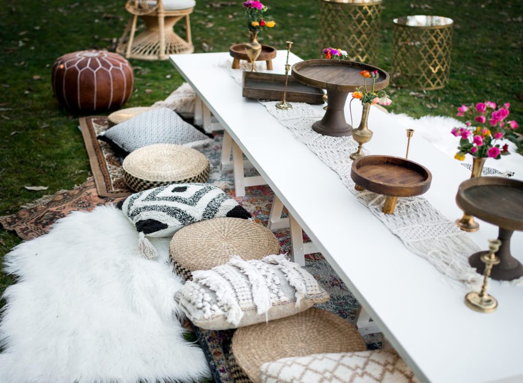 Rustic Picnic Dining Table Photos