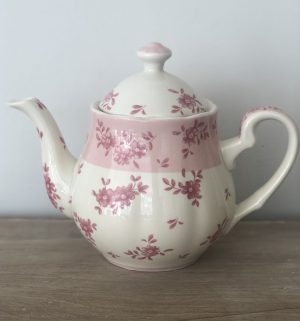 teapot, teacup, sugar bowl, crockery, high tea, vintage, wedding, party, hens, event, prop hire, decoration